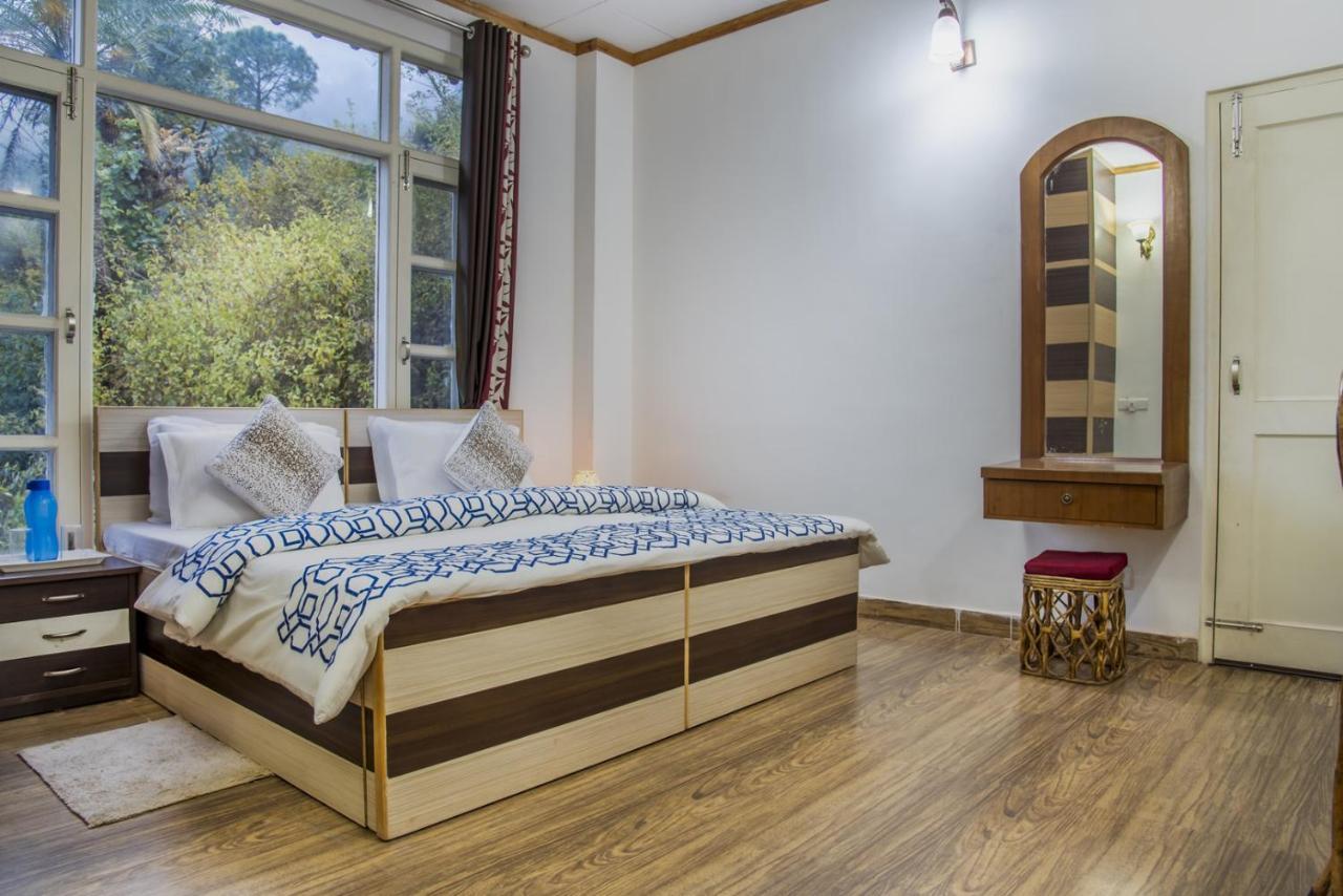 Kasauli Edge Apt With Balcony Экстерьер фото
